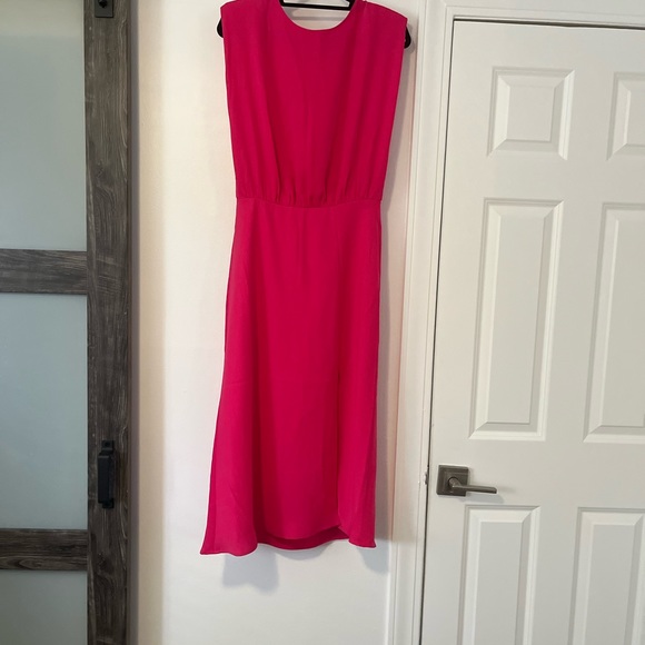 Pretty Evereve dress. Size Large New with tags. Paid $128 - Picture 2 of 4